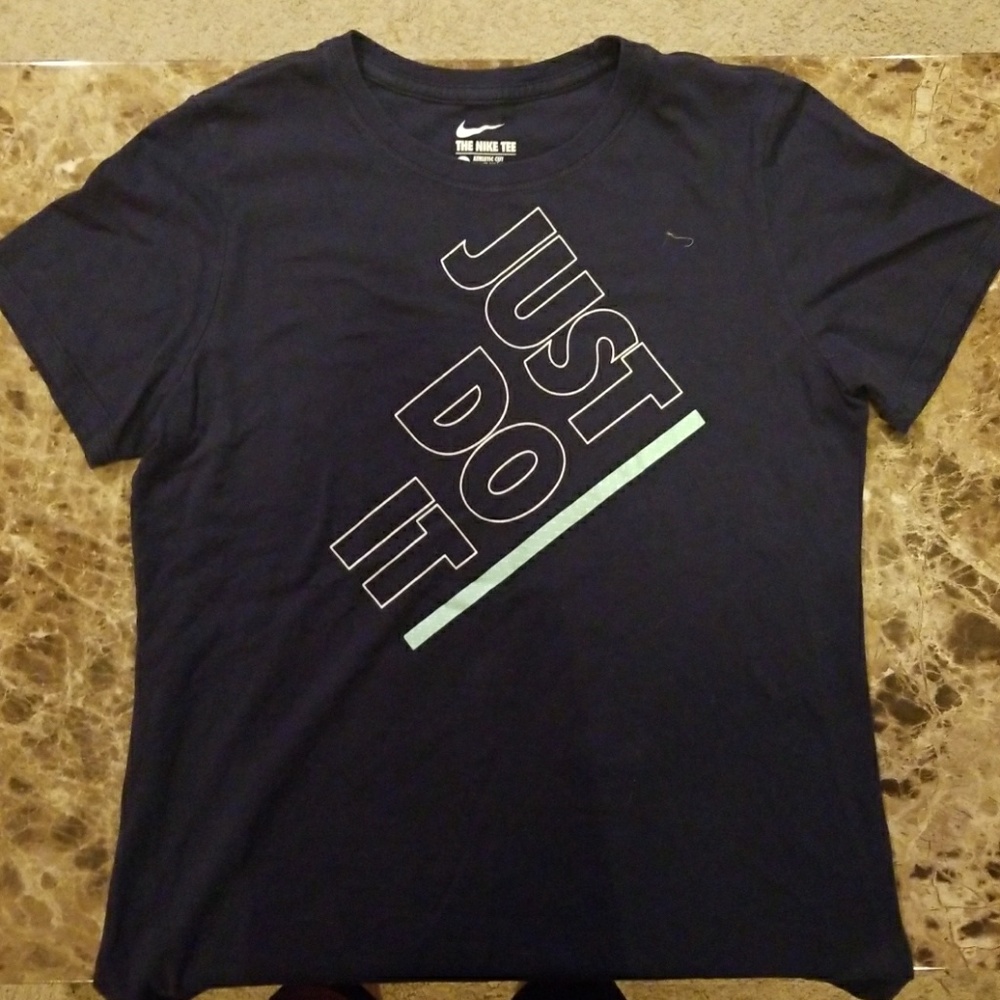 Nike Tee